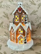 pepparkakshus med batteribelysning