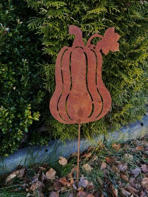 rostig pumpa på pinne