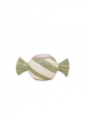 ljuslykta formad som en karamell